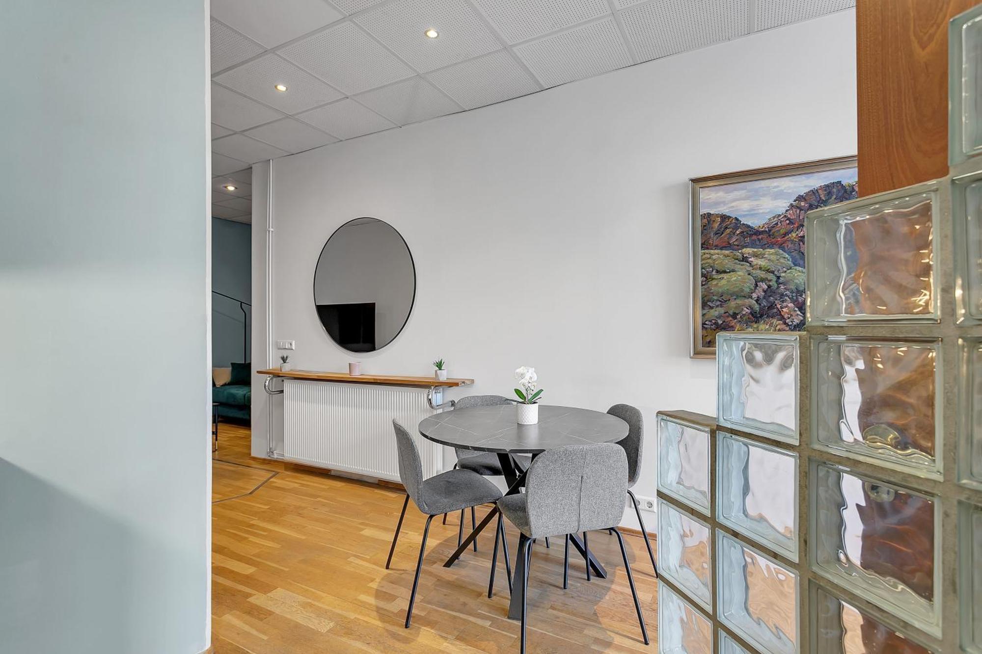 Bright Apartment In The Heart Of The City! ريكيافيك المظهر الخارجي الصورة